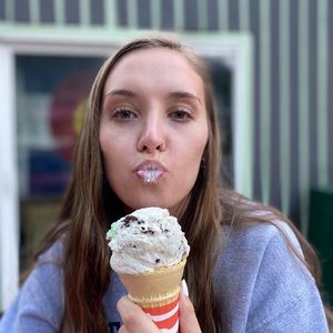 Meet your Posher, Kaitlyn